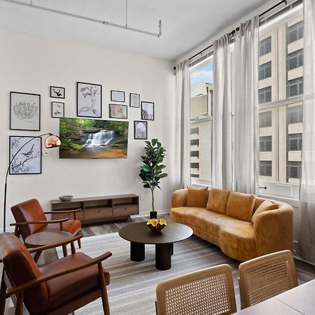 Indy Metro Stay - Sleeps 8 - Skywalk Access - Monument Circle Indianapolis Kültér fotó
