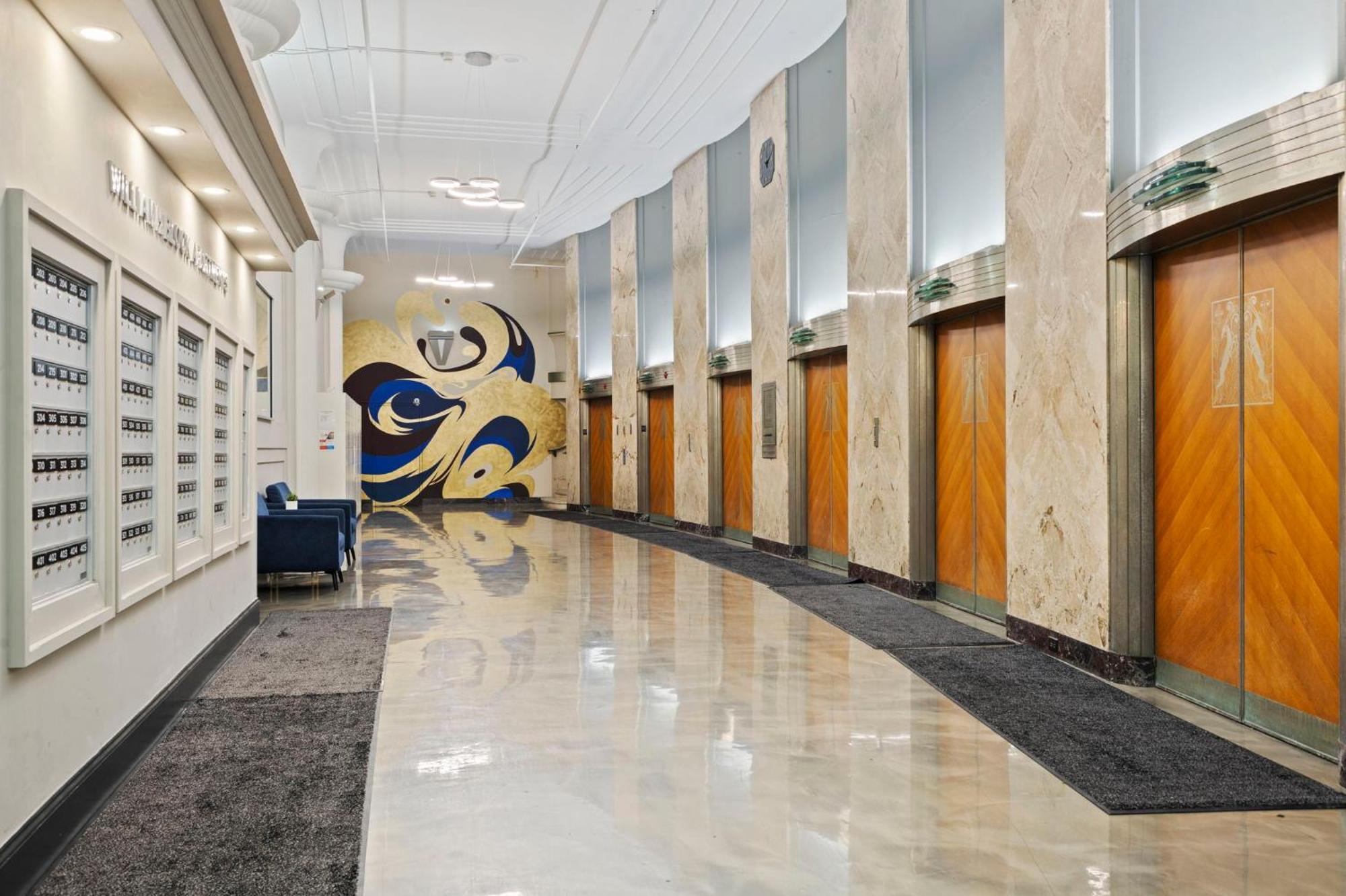 Indy Metro Stay - Sleeps 8 - Skywalk Access - Monument Circle Indianapolis Kültér fotó