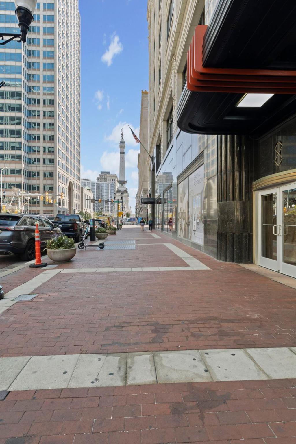 Indy Metro Stay - Sleeps 8 - Skywalk Access - Monument Circle Indianapolis Kültér fotó
